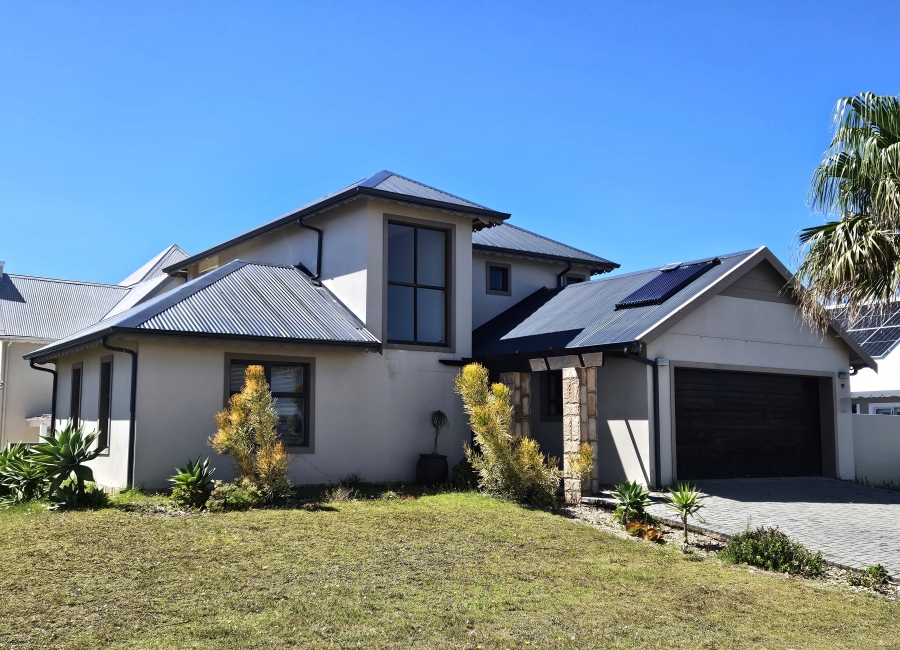 3 Bedroom Property for Sale in Marina Martinique Eastern Cape